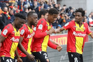 周五011 2月28日03:45前瞻：法甲，斯特拉斯堡VS朗斯