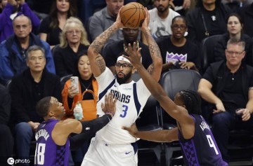 独行侠官方:戴维斯左手伤势无需手术 6周内即可恢复