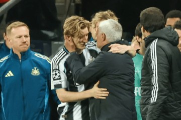 穆帅赞扬的24岁纽卡斯尔边锋,入选欧足联欧冠第3轮最佳阵容